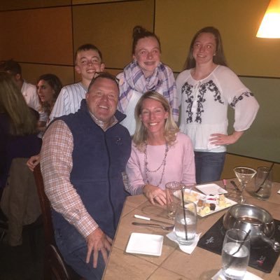 Sales @Snowflake | #data| #Cloud | #analytics | Husband, Iowa Hawkeye | Corynne ‘23 Annabelle ‘25 @PSU | Drew ‘25 @OLGCHS 🏈🥍 | #ChicagoSportsfan