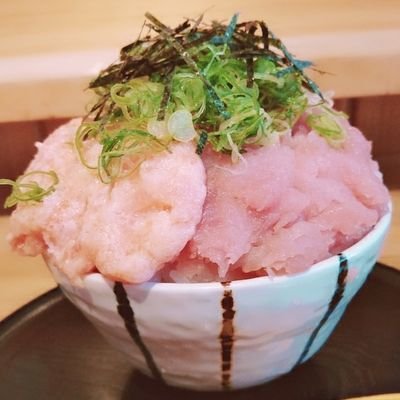 小説同人サークル「まぐろ丼大盛り」
感想嬉しいです。ありがとうございます。English OK