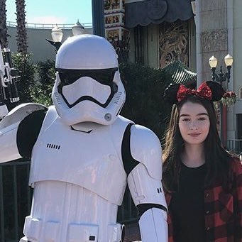 rea_michelle_'s profile picture. if you have a dog, tell them that i love them