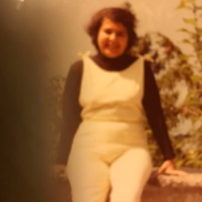 dalal_neeshat's profile picture. Lives in Haywards Heath. Looks after elderly mom.