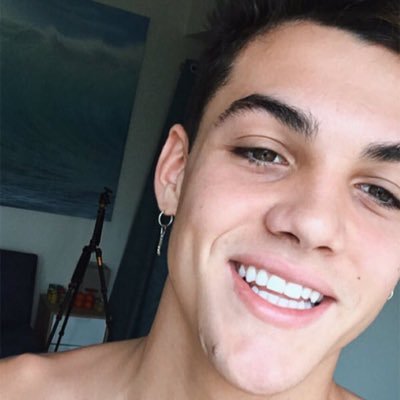 ♡I’m 16 girl loves Ethan & Grayson💛/Gray lane😍 keep smiling😃 have a good heart in life💙 I’m new to Twitter but the fandom about 1/2 years ♡