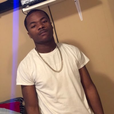 Tagyeibeal_'s profile picture. Give me a full plate I'm tryna Eat  #JM12