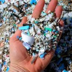 I LOVE ART & Rubbish can become art. Header picture is Henry the Fish made of plastic waste- Smithsonian Ocean. 🎨 MY art is not shown here. I profile others.