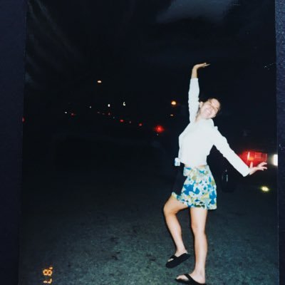 Sarahsmiles77's profile picture. 