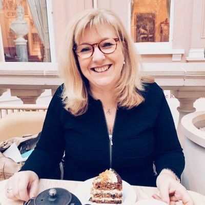 Chef, food writer. Winner of BBC Masterchef - back in Loyds day. Vice Chair @GuildFoodWriter 👩🏼‍🍳 🖊