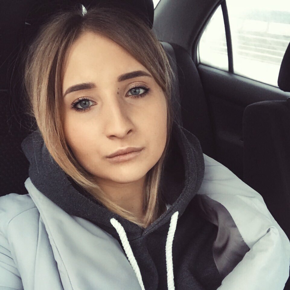 mne_na_zavtra's profile picture. я тут одна, привет