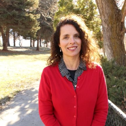 7puddles's profile picture. Wife, mother of 7, fighting for decency with all my heart