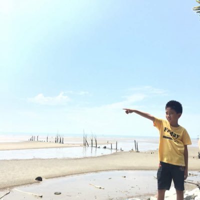 Zahkro12's profile picture. 😐