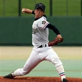 高校野球が好きです。中京大中京と東邦のファンです。愛知の高校に頑張って欲しいです