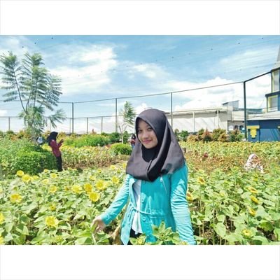 DiniLusianaPut1's profile picture. DiniLusianaPutri
New account😉