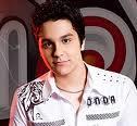 Qual foi a fã que nunca desejou um beijo do @luansantanaevc? então, me beija luan *-*'