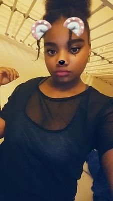 Alexand45252046's profile picture. baixinha