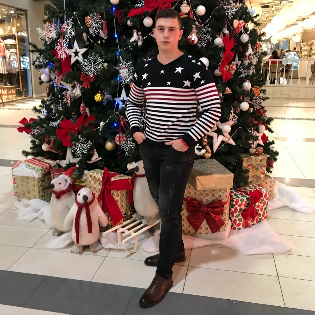 Vitaliy34446280's profile picture. Businessman, sportsman, продвигаю ЗОЖ, «NEXT», вкладываю душу, только под хорошие проценты, сын маминой подруги, чемпион своего внутреннего мира! LEO😈