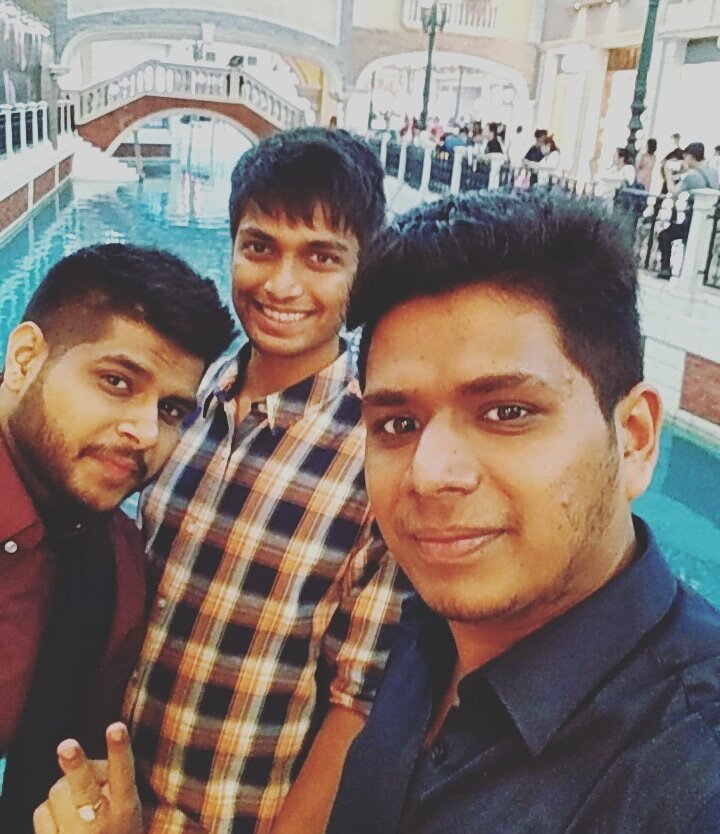 RochakSinghal's profile picture. Live#life#travel