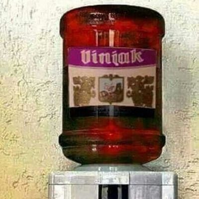 grofvinjakju's profile picture. Зајебант