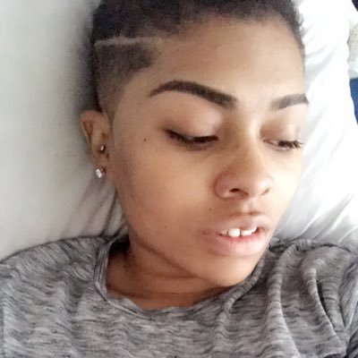 niqueisbae's profile picture. Chill af