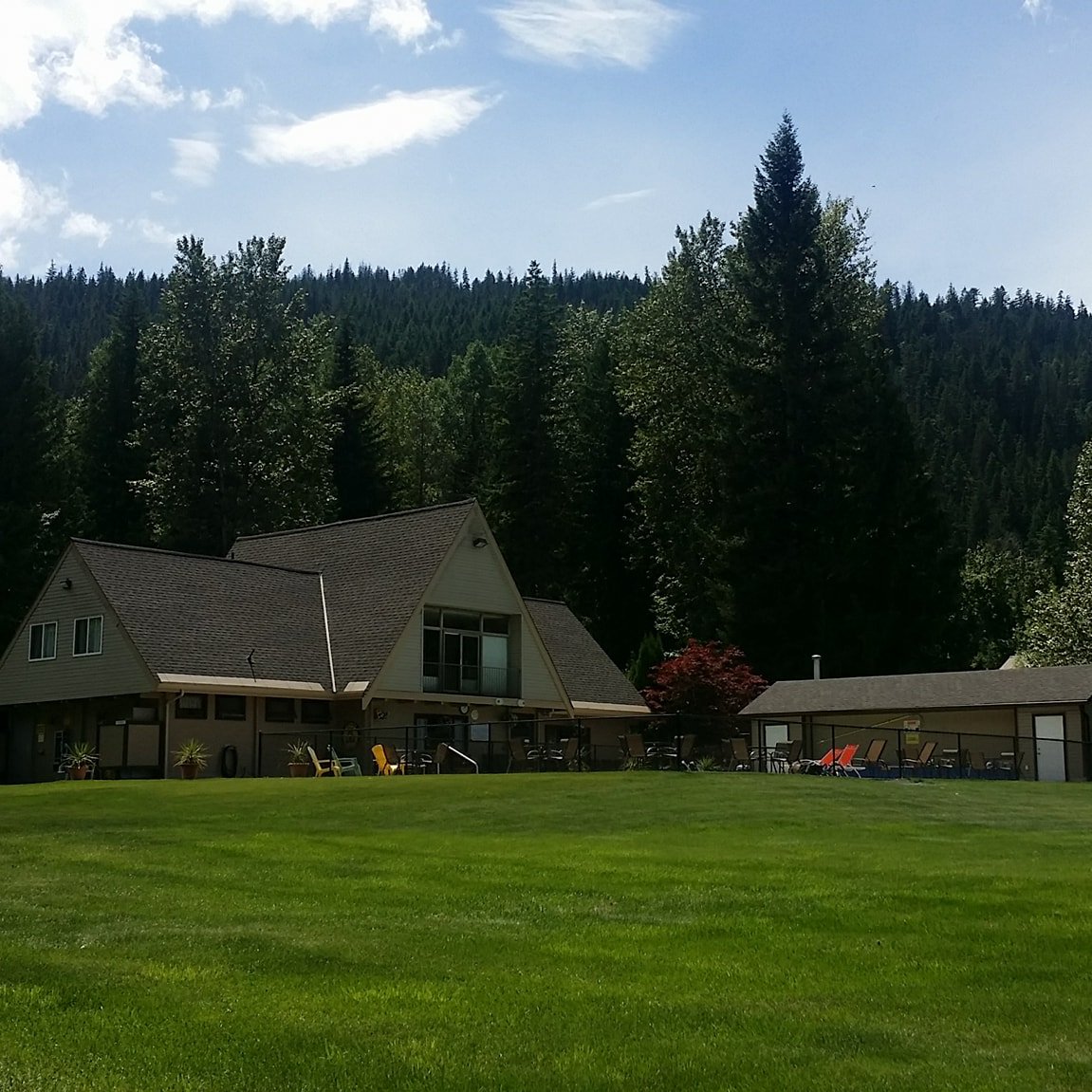 En route to or from Glacier and Banff national parks, the Sicamous KOA makes a fun family getaway. Just off Trans-Canada Highway 1,  Near Shuswap and Mara lakes