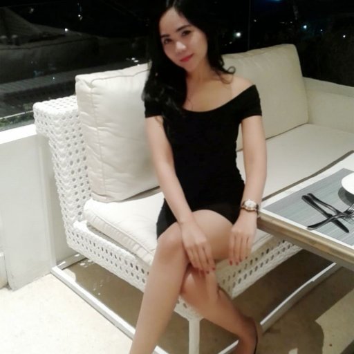 Julie_Ayu07's profile picture. Brand Ambassador of @dutaparamadina 
Senior Consultant @dreyacomm_pr