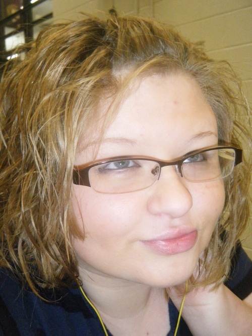 daniiirae's profile picture. I'm a senior.
18.
addicted to texting.
love my life.
easy to get along with.
~know music, know life~