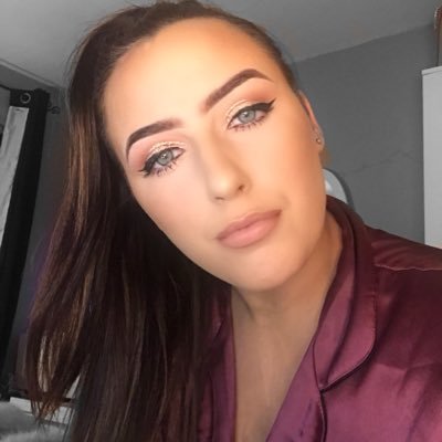 Chelscheckley's profile picture. 17🌸🌺