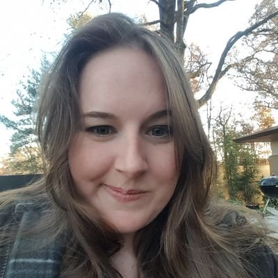 Marie_Paints's profile picture. Graphic Designer & Fine Artist