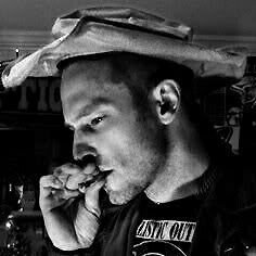 🤘 1978 - 2018 ¤ We poured whiskey on his casket as they lowered him down, he had two fingers flying high when we put him in the ground. #BuriedAsAnOutlaw (RP)