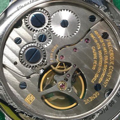 変わった機械式時計が好きです。 ブルガリ、アランシルベスタイン、ウブロ、フレデリックコンスタント