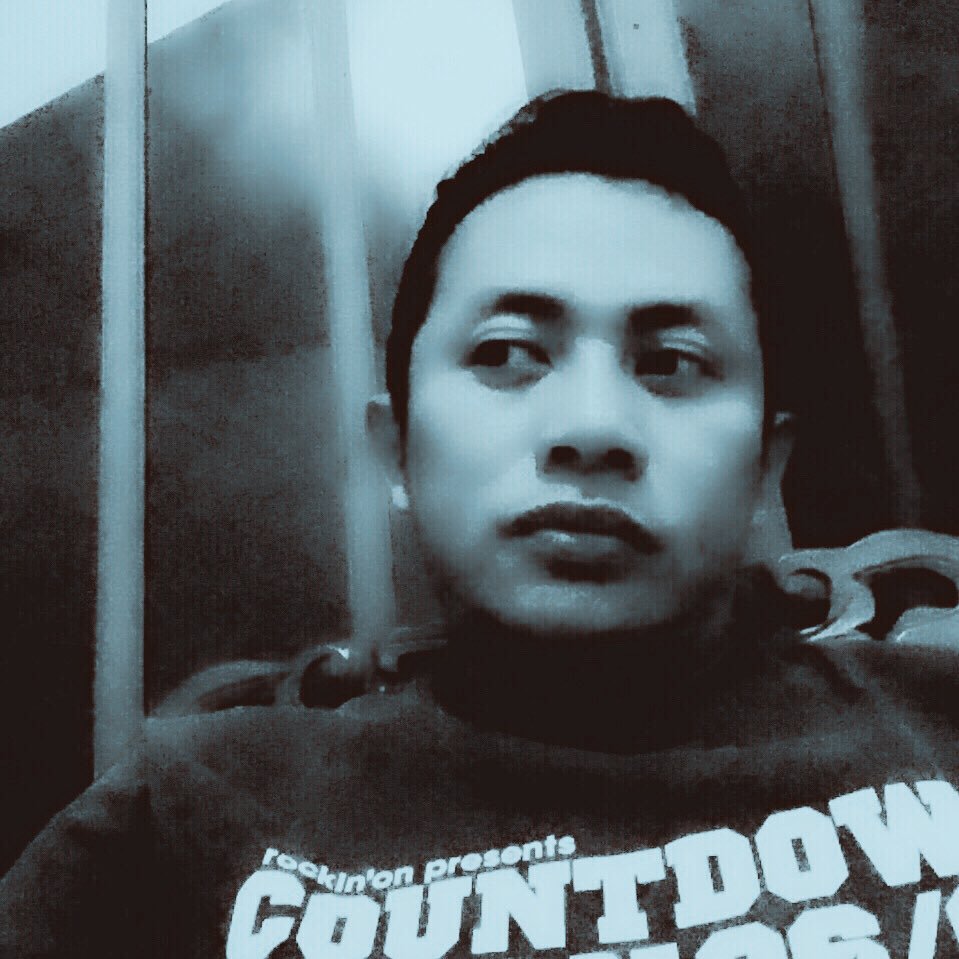 ardianboyd's profile picture. Sometimes just really miss her, without reason..😔