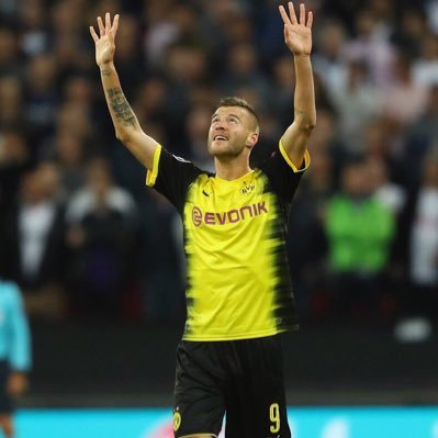 notbernardo_'s profile picture. depressed football fan