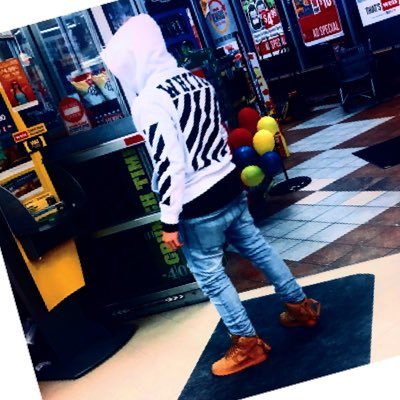 Music Producer & CEO of French Onion Media | prod credits: Nessly, Spenzo, Chief Keef, Lil B, A.Goff, Edai, Ect. Email: goyardgawd@gmail.com IG: @goyardgawd
