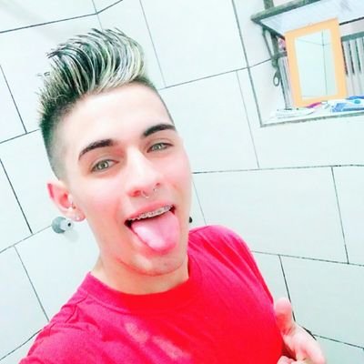 🌻Arriscamos perder quando queremos ganhar de mais🌻