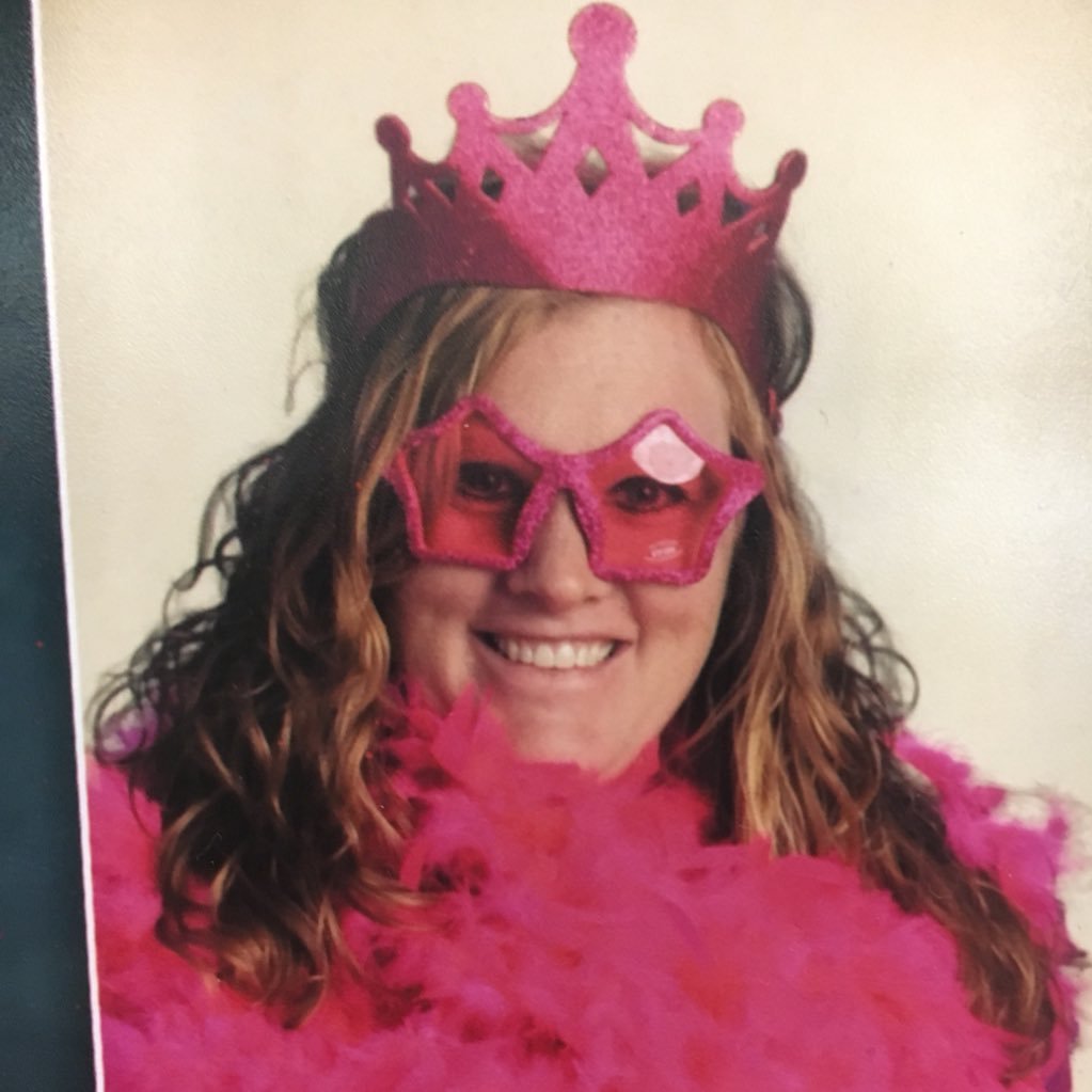 Mother, 6th grade science teacher. Passionate about many things- color pink, #STEAM or #STEM, and #traumainformed education. Grafeful for my lifelong curiosity.