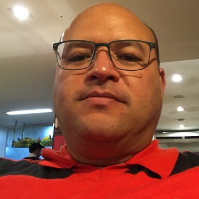 Advogado militante desde 1999, com raizes em Patos-PB, morando em João Pessoa-PB, casado com Enolla e pai de dois filhos, Múcio Neto e Rafael.