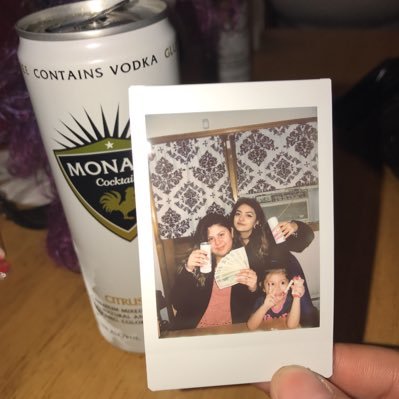 hunnydippsss's profile picture. Proud Mommy of Lilia 11.01.14