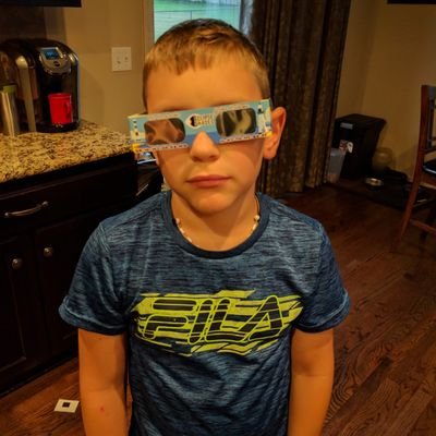 ekb10's profile picture. 