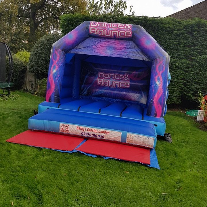 Established in 2017, Kellys castles is proving to be one of the most professional and efficient bouncy castle hire services there is.