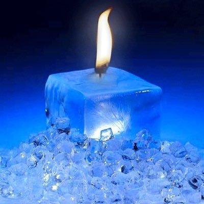 بكالوريوس لغة انجليزية -ماجستيرإدارة أعمال -حصدت عدة جوائز، منها جائزة التميز للتعليم المركز الخامس على مستوى المملكة .