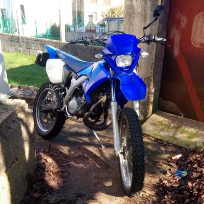 approzze's profile picture. 