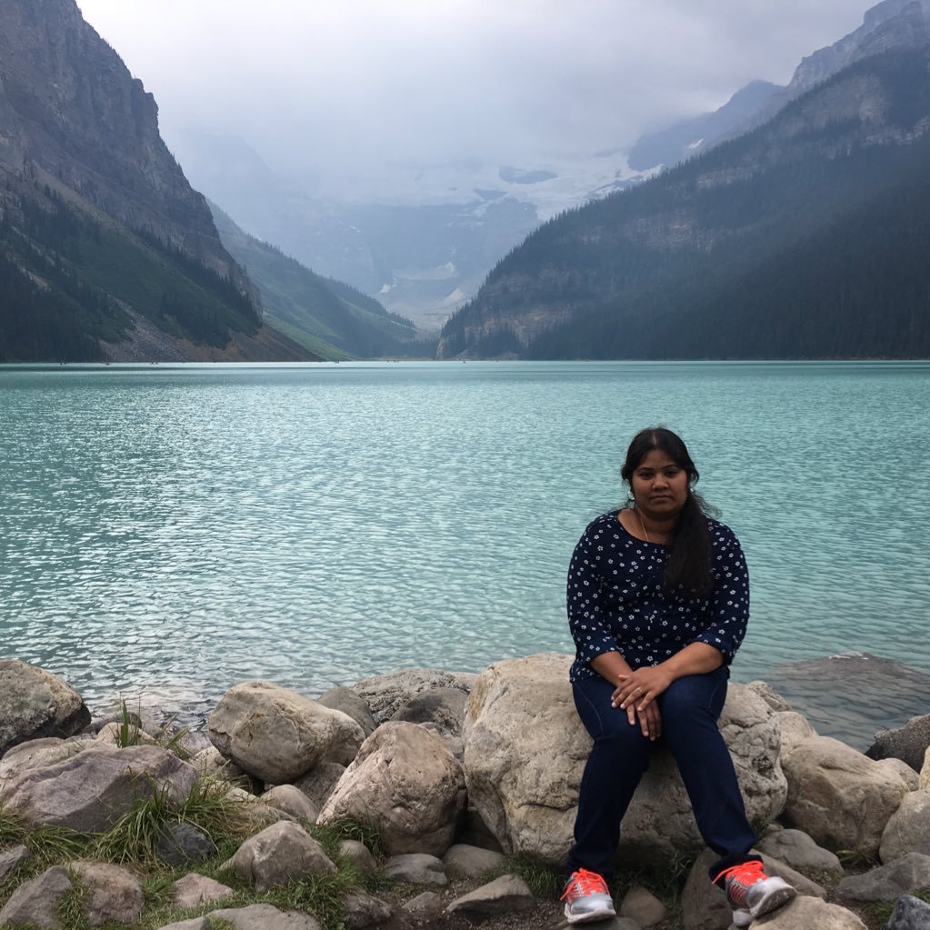 umasenthil05's profile picture.