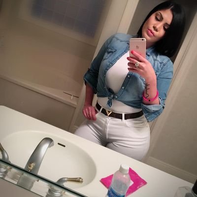 clarakylie102's profile picture. 