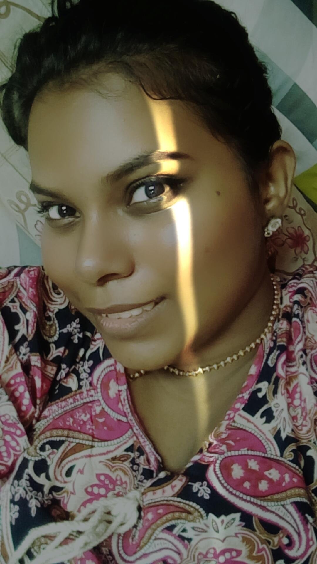 mr_arrogant_13's profile picture. student✌, crazzy on shopping😂, travelling is my dream🙌, more demand with bro😘