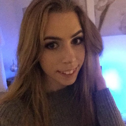 Swedish @Twitch @discord @YouTube partner 🤓 | Sponsored by @CORSAIR | @duolingo Verified Streamer Program | Twitch Women's Unity Guild |
✉ contact@hekimae.com