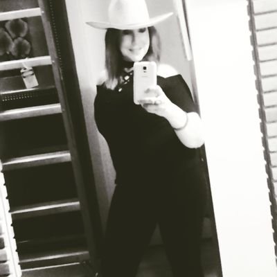 KellyXokiss1's profile picture. Mom, Enthusiast, Teacher. @AmericanIdol Fan, America's got Talent, The Bachelor, The Bachelorette, Housewives of OC, Beverly Hills, New York, Potomac.