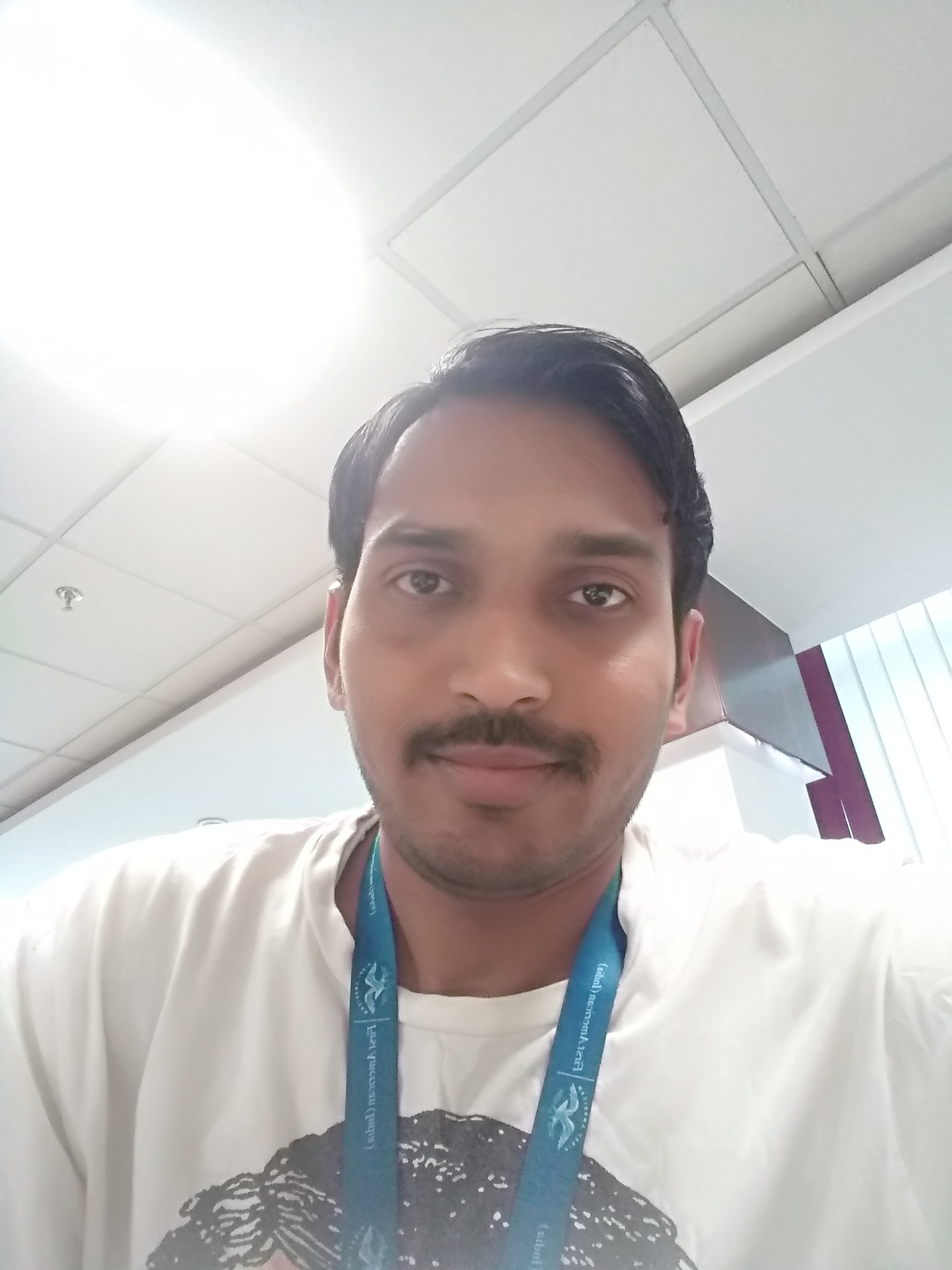 edlshinde's profile picture. Live Social and unique