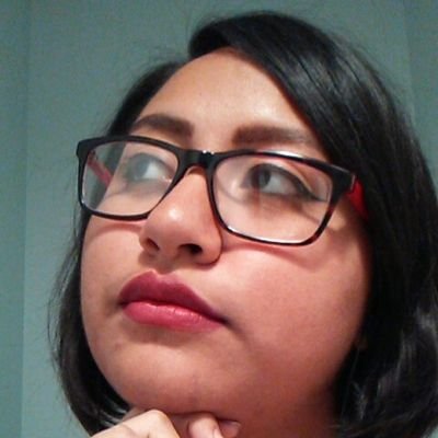 Leticia | she/her | A perpetually exhausted dog mom surrounded by cornfields with an unhealthy gaming addiction