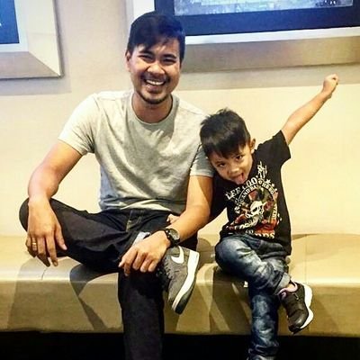romydwiputra's profile picture.