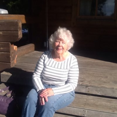 BurkelandS's profile picture. Firebarnsmor, pensjonist, enke, krigsbarn, tidlegare småbruker og ymse jobber bl.a. i BT