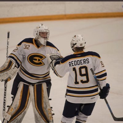 UWEC Hockey #19 | RR4L | #FlyHighWillie | #LiveForCora | #AP14