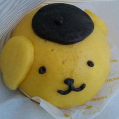 bananazakana's profile picture. 趣味はバウムクーヘンを小脇に抱えてちぎりながら食べることです。