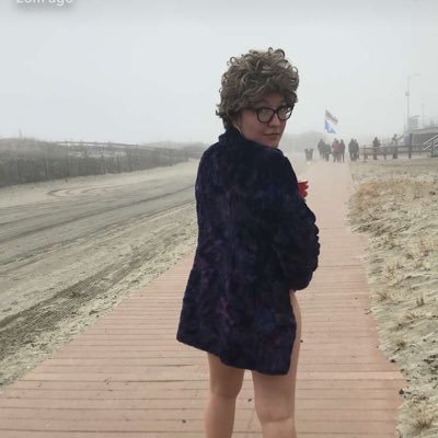 samrorke's profile picture. wing stop fat boy need a 10 piece